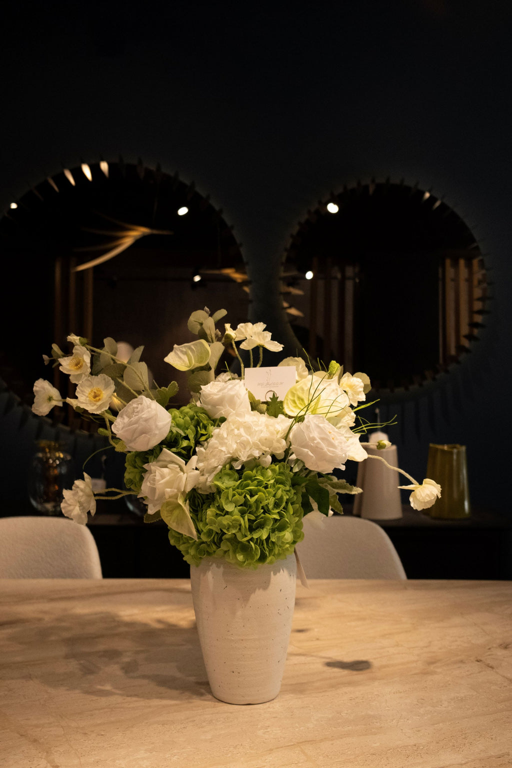 PURE ELEGANCE