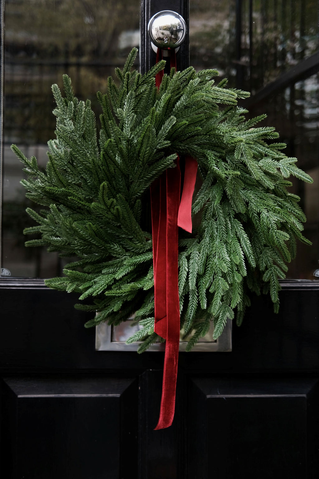 FAUX REAL-TOUCH CHRISTMAS WREATH