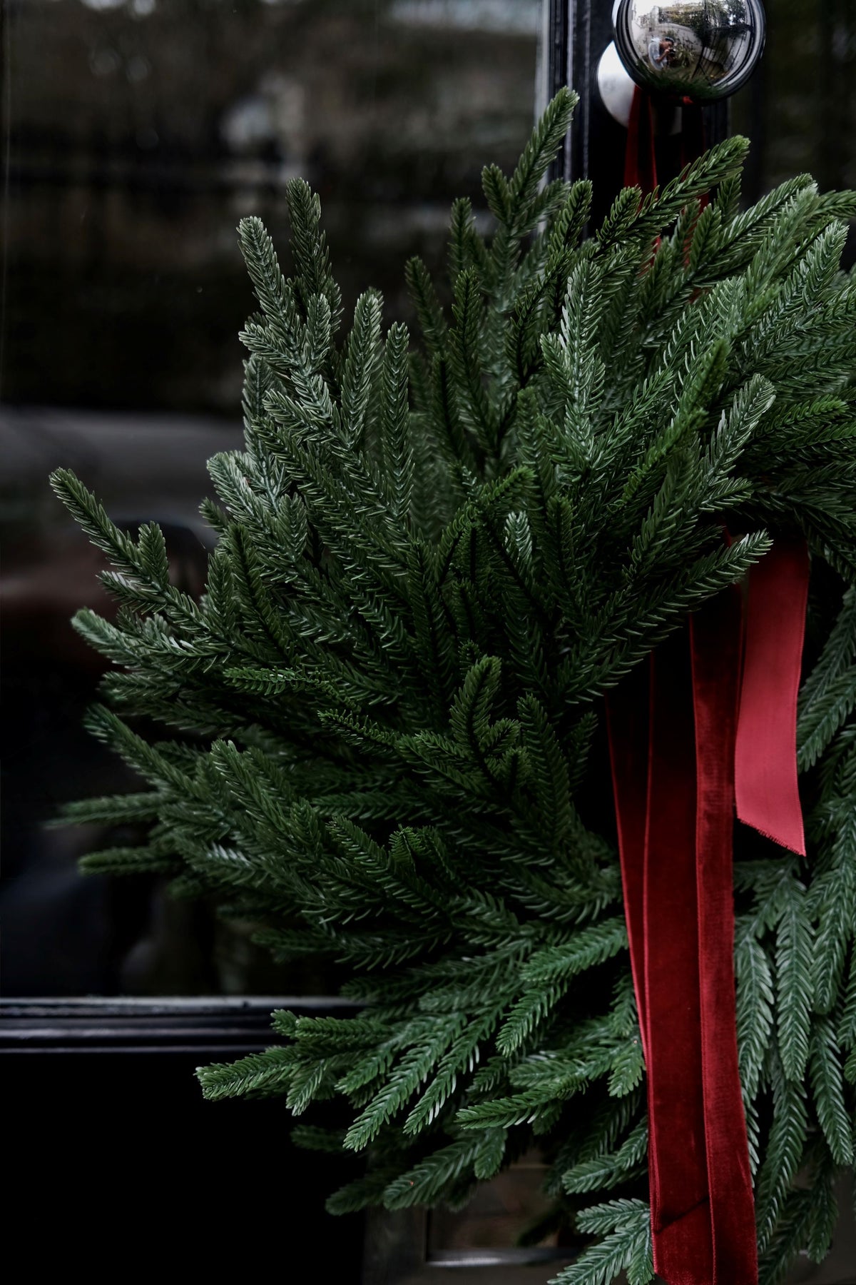 FAUX REAL-TOUCH CHRISTMAS WREATH