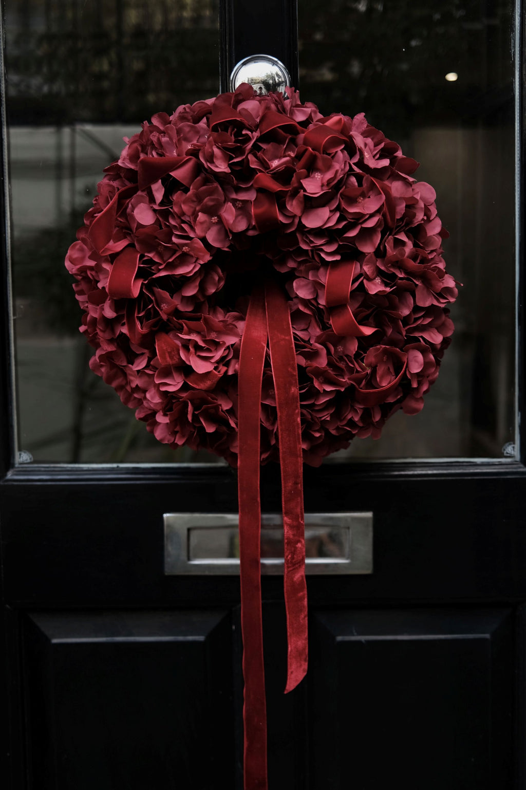 HYDRANGEA CHRISTMAS WREATH