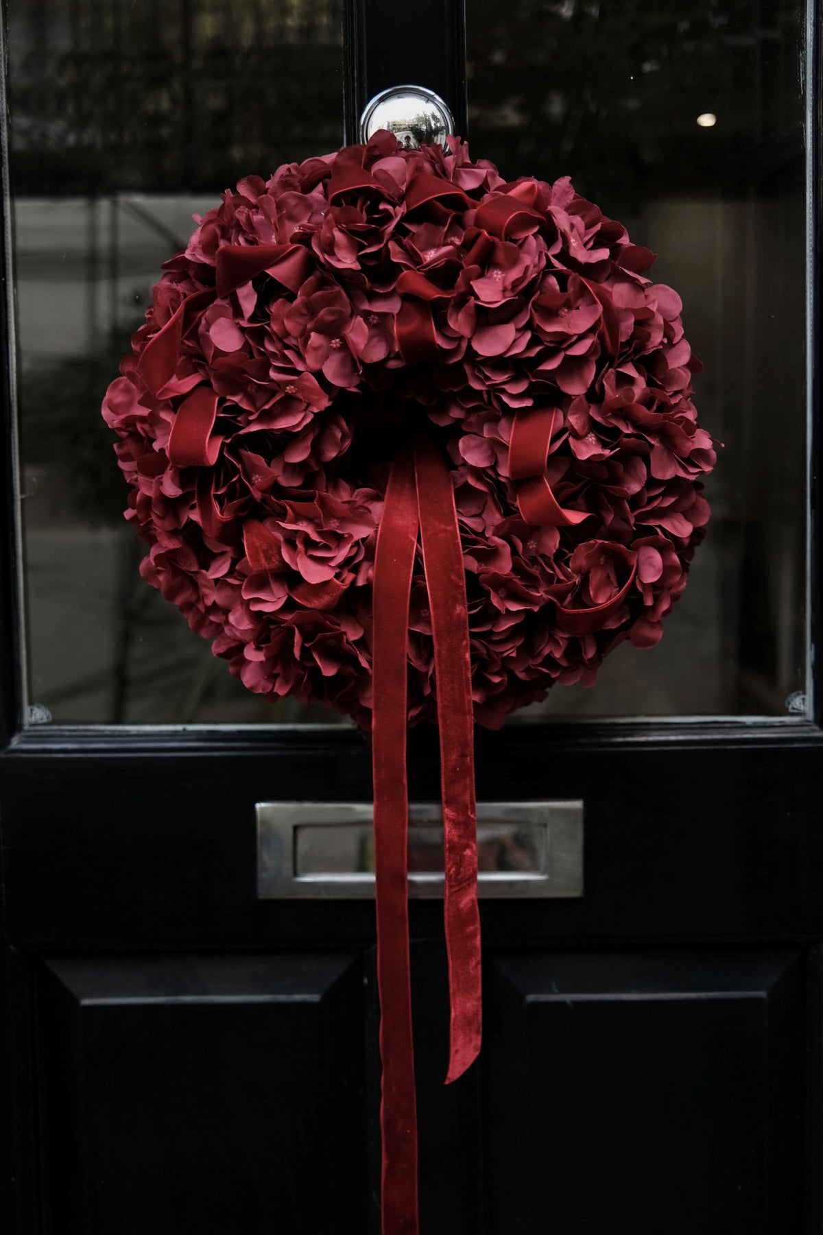 HYDRANGEA CHRISTMAS WREATH